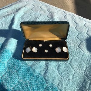 Vintage mother of pearl cuff links.